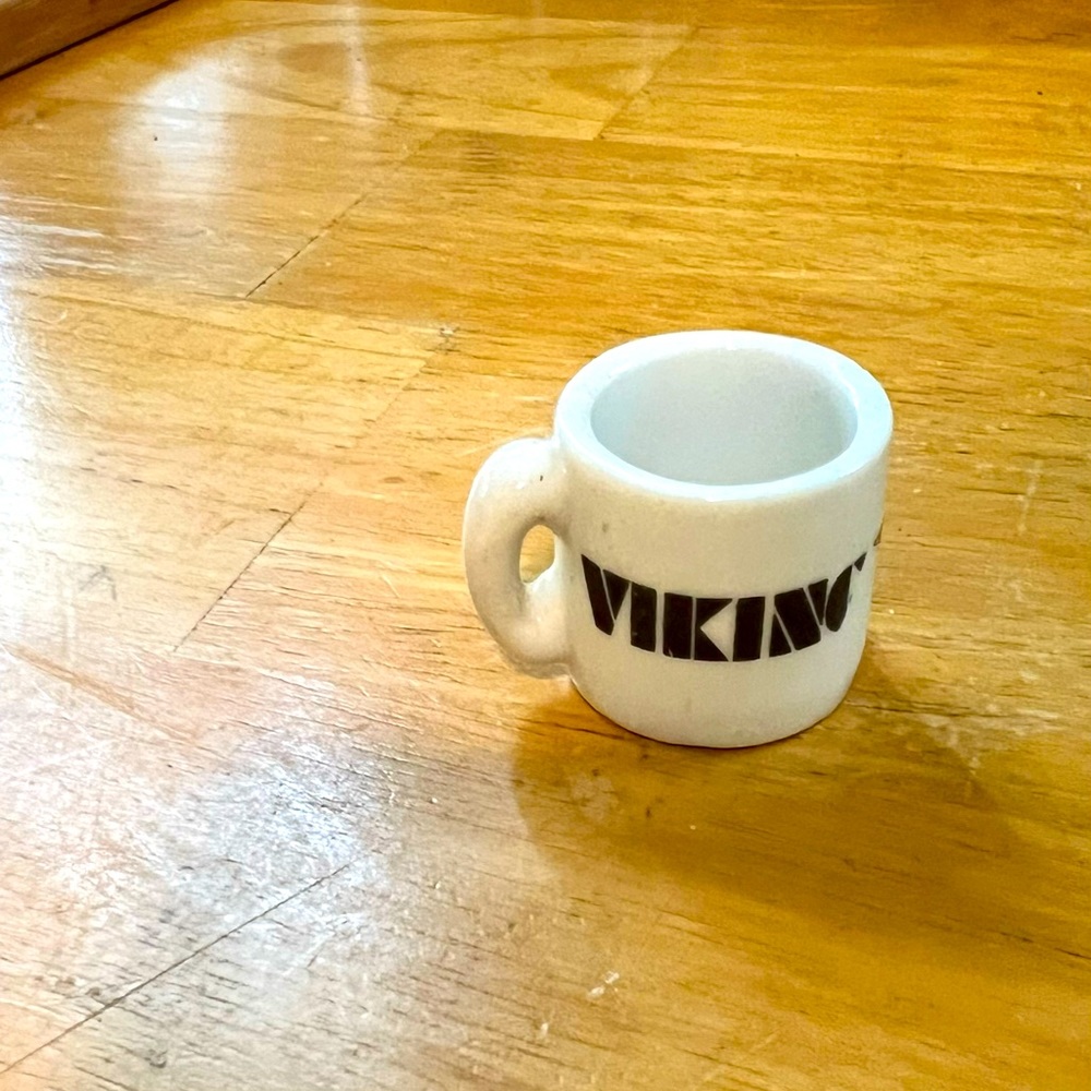 Vikings mini coffee cup